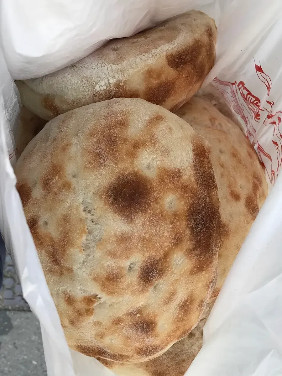 Lepinja-Fladenbrote, frisch eingepackt